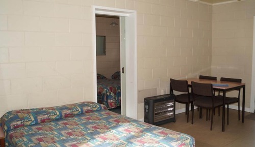 Two Bedroom Kitchen Cabin Plus (Shared Bathroom)