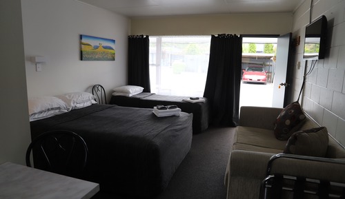 Standard Room (Twin Room)