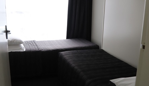 Standard Suite, 2 Bedrooms, Non Smoking, Kitchen (Large Unit)