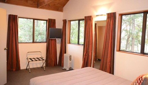 Luxury 4 Person Suite