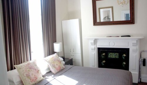 Family Room, 2 Bedrooms