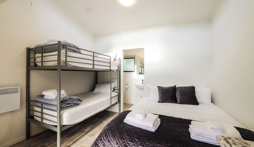 Ensuite Unit - Studio