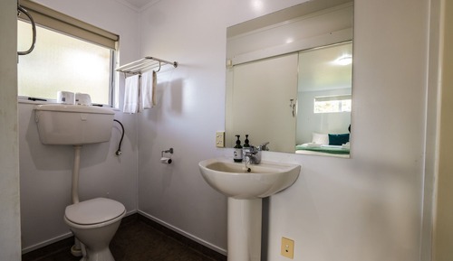 Self Contained Unit - 1 Bedroom (8)