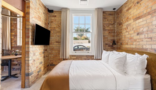 Signature Suite