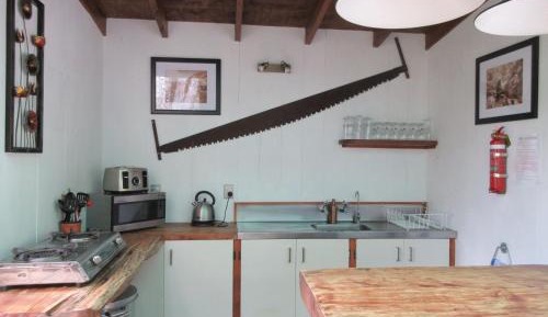 Studio with Private Bathroom - Hideaway