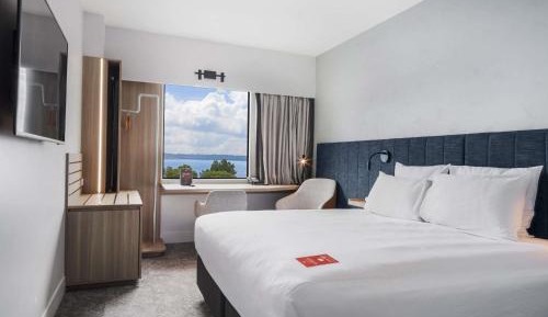 King Room with Lake View