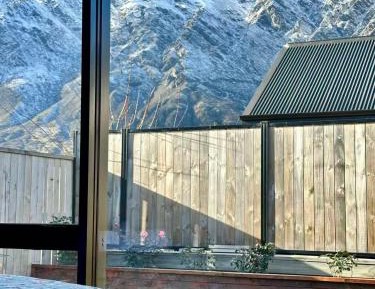 Twin Room with Mountain View