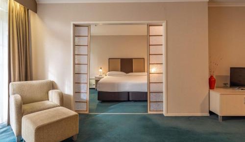 Junior King Suite