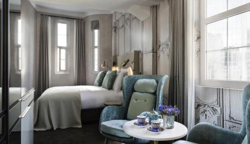 Superior Queen Bedroom