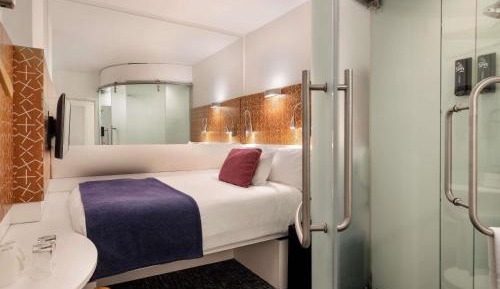 Interior Double Room 