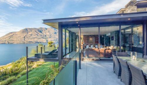 Five-Bedroom Villa