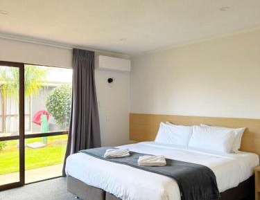 One-Bedroom Apartment (With Aircon)