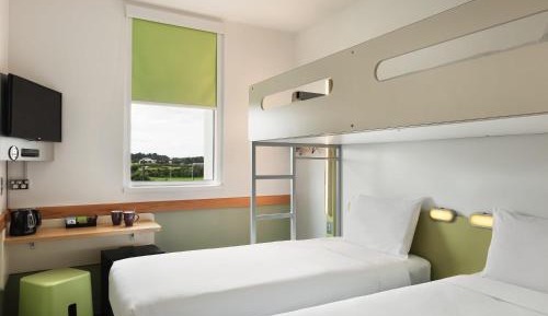 Standard Room with Two Single Beds and One Bunk Bed