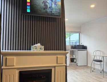 Deluxe King Studio