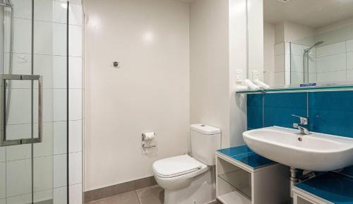 Deluxe King Room with Marina View