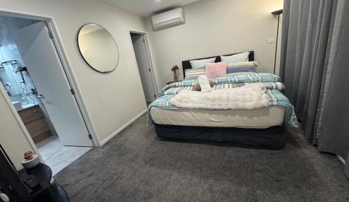 Double Room with Shared Toilet