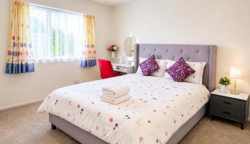 Deluxe Queen Room