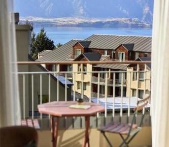 Premier Room with Lake View