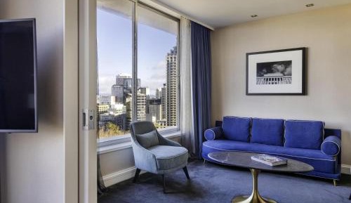 Executive Suite One King
