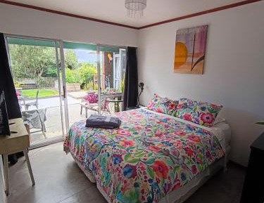 Queen Room with Garden View