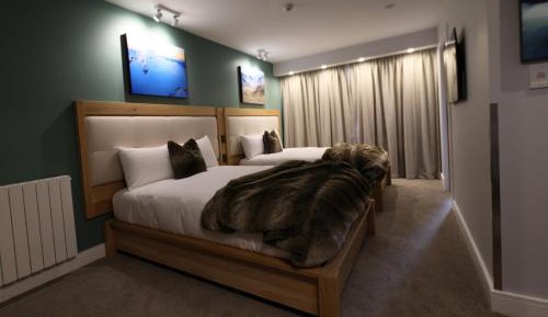 Double or Twin Room with View