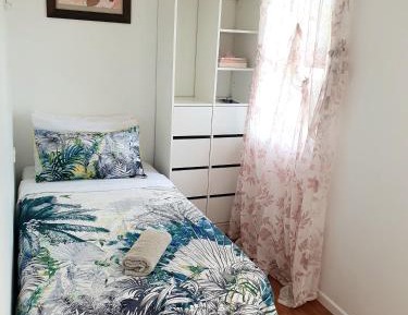 Single Room with Shared Bathroom