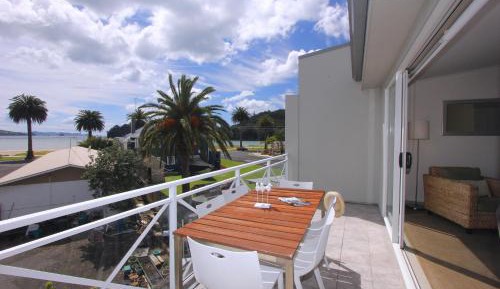 Four-Bedroom Apartment with Ocean View