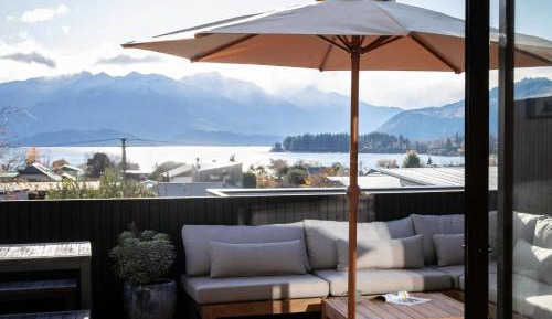 Four-Bedroom Holiday Home