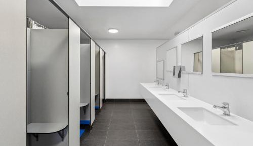 Standard Cabin - No Ensuite - Queen Bed and Bunk Bed