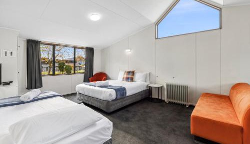 Superior One-Bedroom Ensuite Cabin