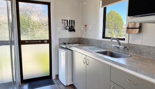 Classic Two-Bedroom Motel Sleeps 4