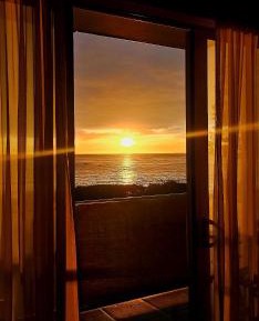 Two-Bedroom Apartment with Balcony and Sea View