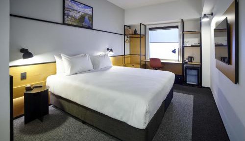 Standard King or Twin Room