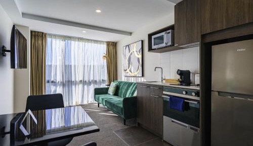 Deluxe Studio with One King Bed