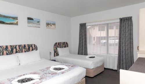 One-Bedroom Apartment with Spa Bath-Family Unit