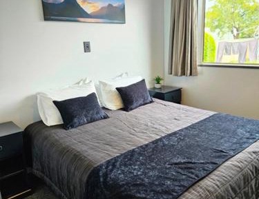 Suite with Mountain View