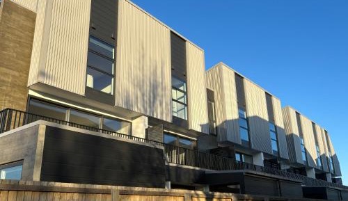 Three-Bedroom Apartment with Balcony