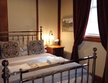 Deluxe Double Room with Shower