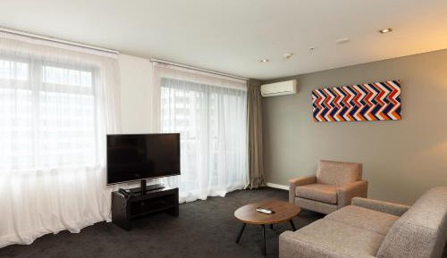 Studio Apartment, Weekly Housekeeping