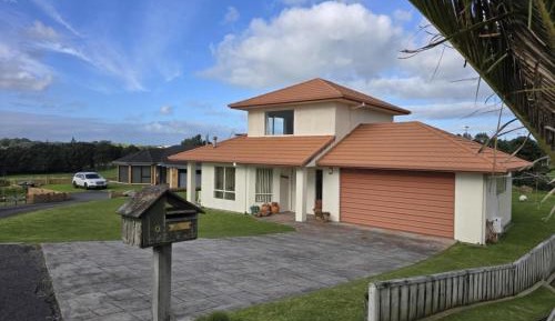Three-Bedroom Vacation Home 