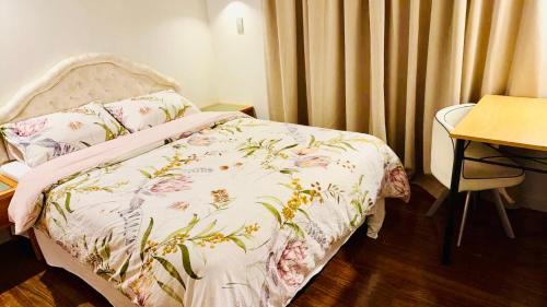 Double Room with Shared Bathroom