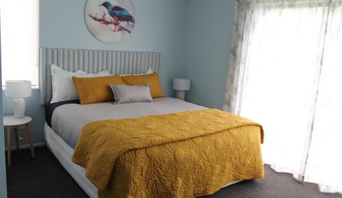 Deluxe King Suite