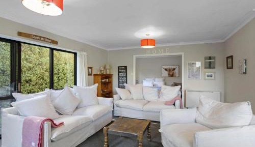 Three-Bedroom Vacation Home 