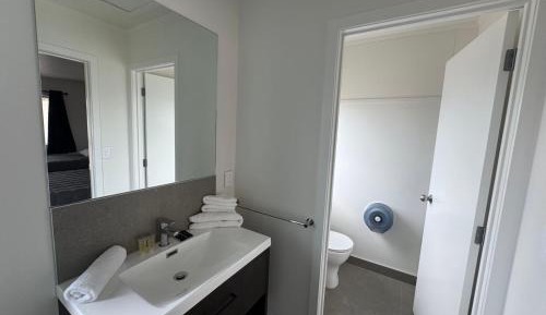 Studio with Spa Bath