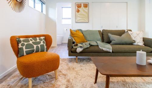 Five-Bedroom Premium Apartment