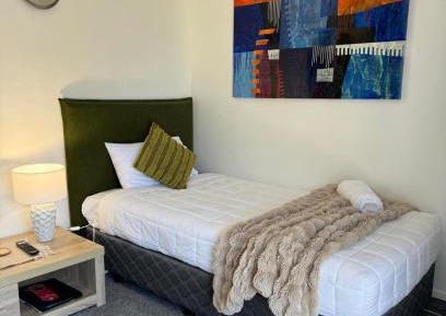 Executive One Bedroom Apartment with Spa Bath