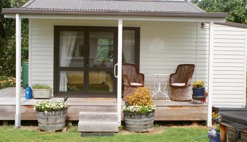 Queen Room with Garden View