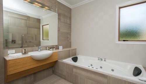 Lady Watties Suite