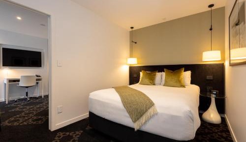 Boutique One-Bedroom Suite