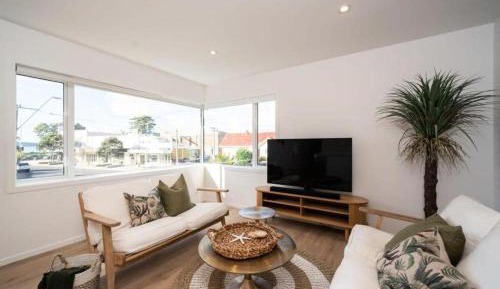 Luxury 1-bedroom apartment with seaview - P4